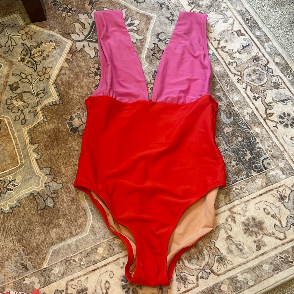Lovely two tone pink/red J.Crew one piece bathing suit medium, like new!